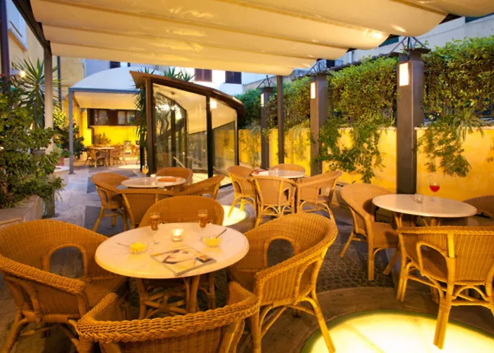 Windrose Hotel